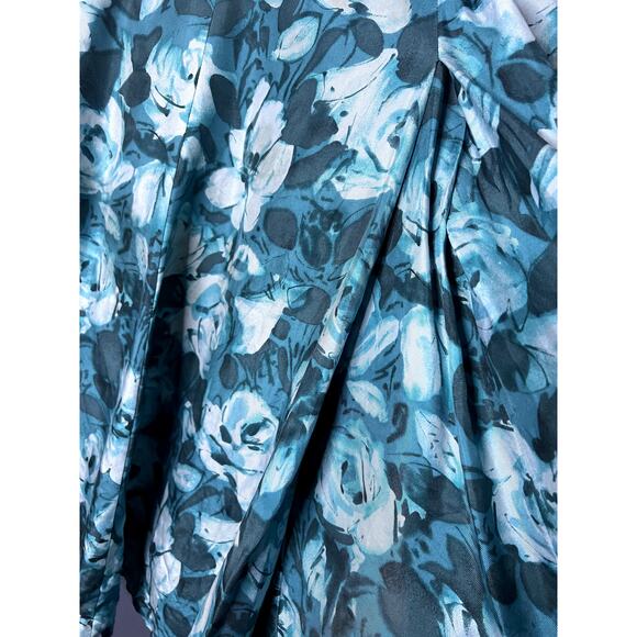 Context 100% Silk Floral Blue Skirt Size 4 Roses Feminine Puffy Fifty's Inspired - Picture 3 of 9